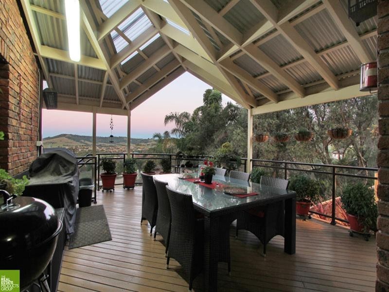 11 Murray Close, Albion Park NSW 2527