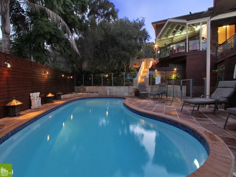 11 Murray Close, Albion Park NSW 2527