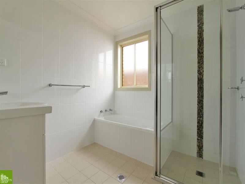 18a Cascade Circuit, Albion Park NSW 2527