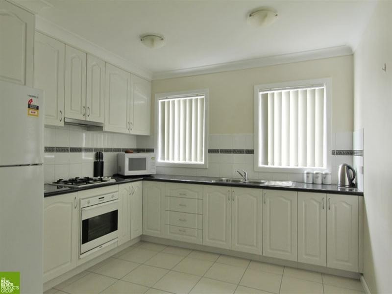 1 Moles Street, Albion Park NSW 2527