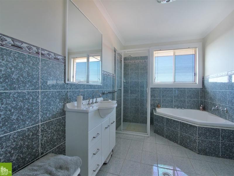 7A Campaspe Circuit, Albion Park NSW 2527