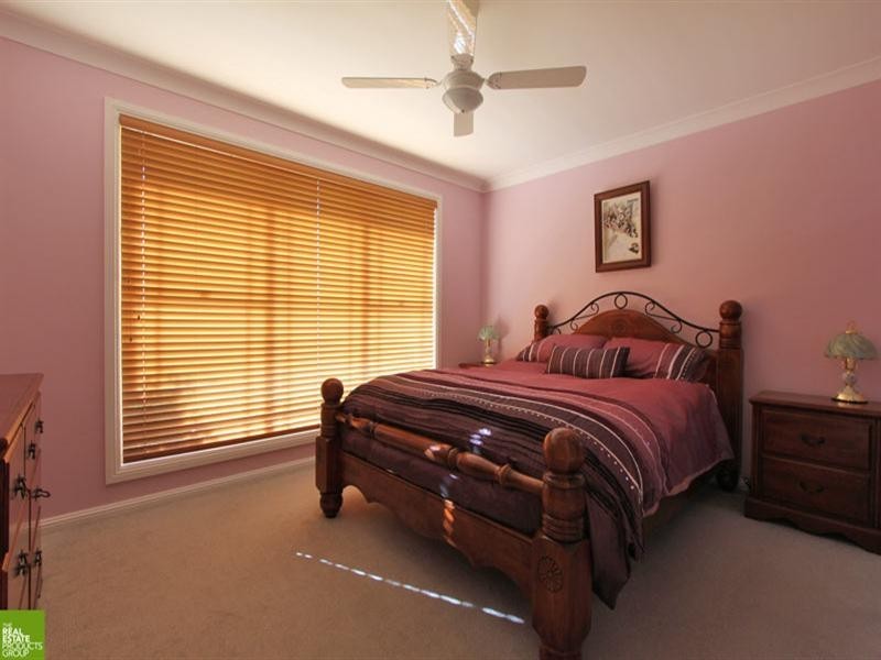54 Daintree Drive, Albion Park NSW 2527