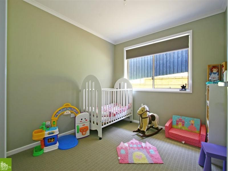 77 Esperance Drive, Albion Park NSW 2527