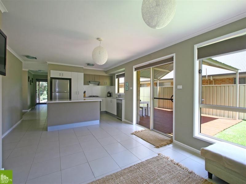 77 Esperance Drive, Albion Park NSW 2527