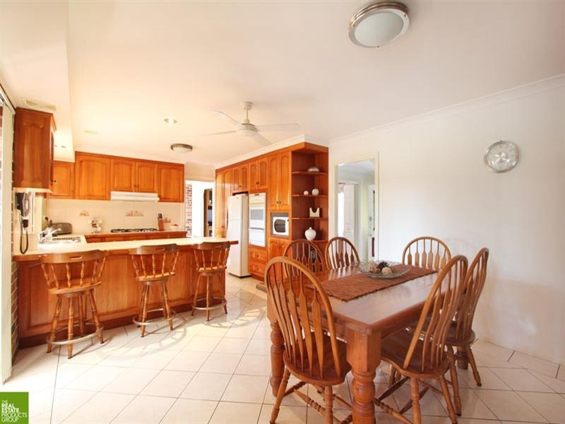 35 Barcoo Circuit, Albion Park NSW 2527