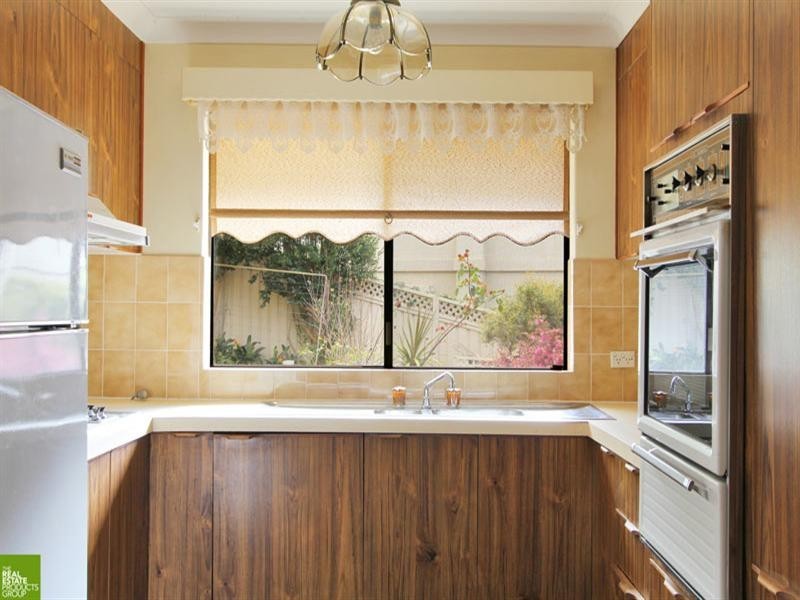 23 Woodlawn Avenue, Mangerton NSW 2500