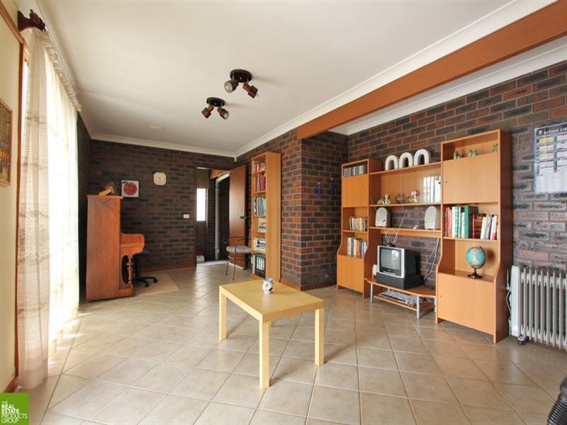 23 Church Street, Albion Park NSW 2527