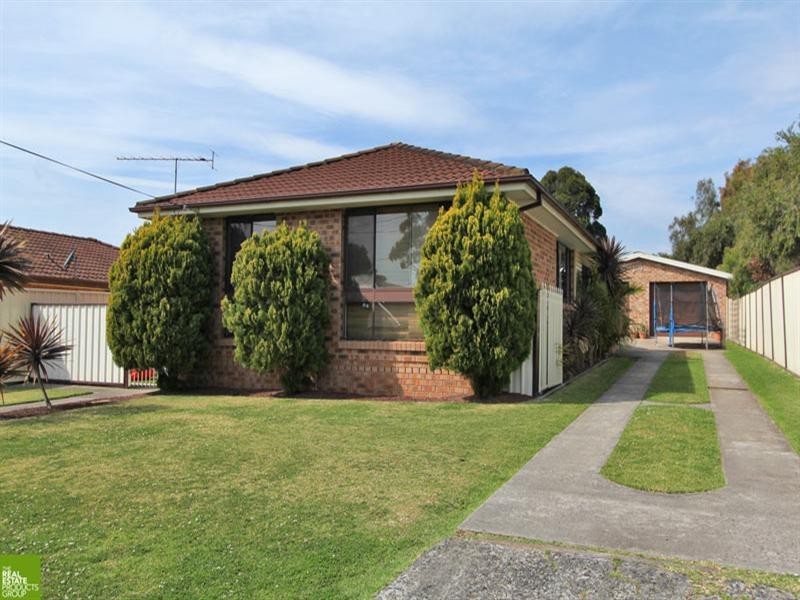 18 Jeffcoat Street, Albion Park NSW 2527