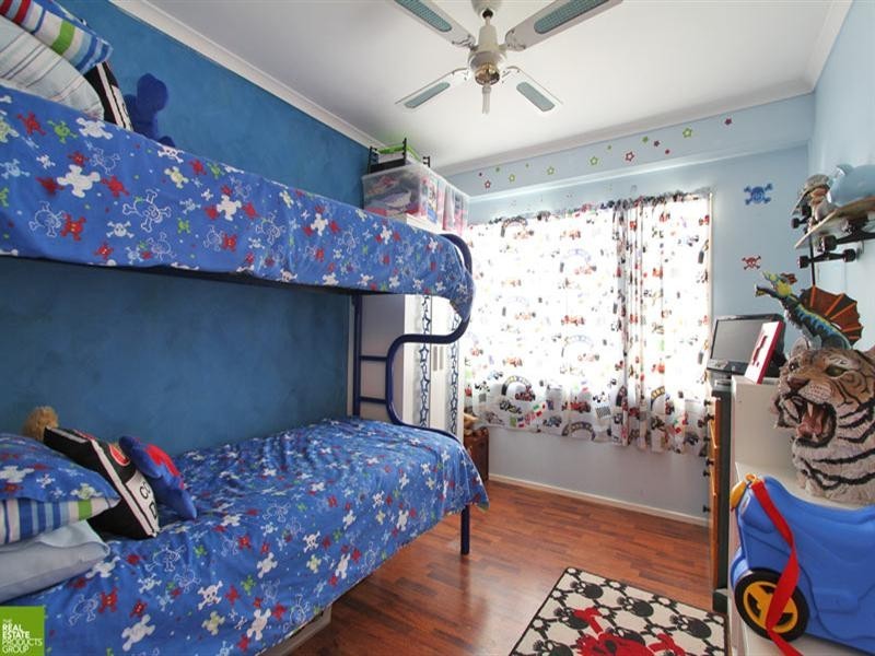 18 Jeffcoat Street, Albion Park NSW 2527