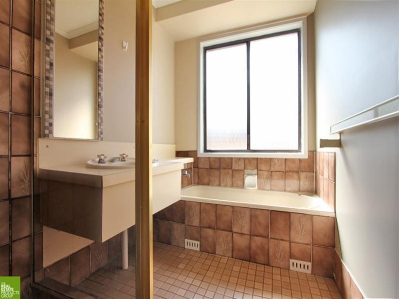 18 Jeffcoat Street, Albion Park NSW 2527