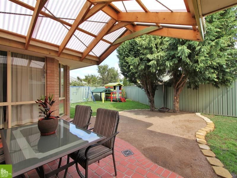 141 Ashburton Drive, Albion Park NSW 2527