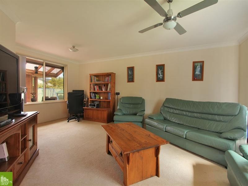 141 Ashburton Drive, Albion Park NSW 2527