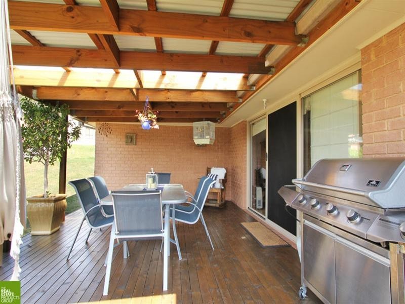 37 Esperance Drive, Albion Park NSW 2527