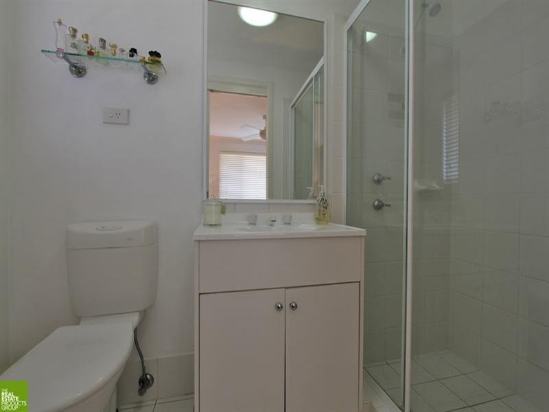 37 Esperance Drive, Albion Park NSW 2527