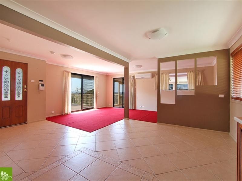 73 Scenic Crescent, Albion Park NSW 2527