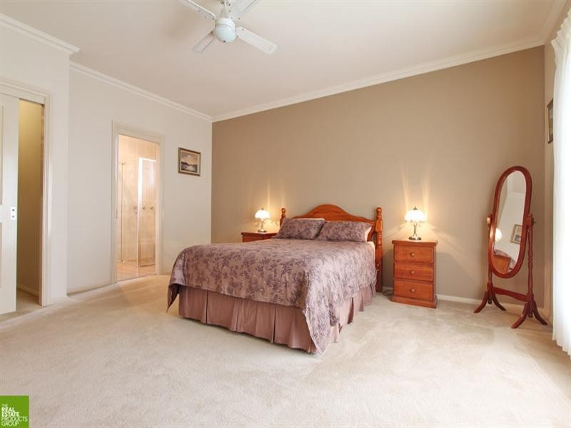 7 Clermont Crescent, Albion Park NSW 2527