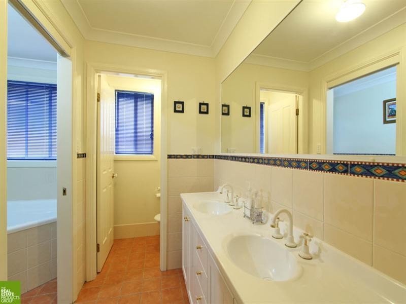 9 The Billabong, Albion Park NSW 2527