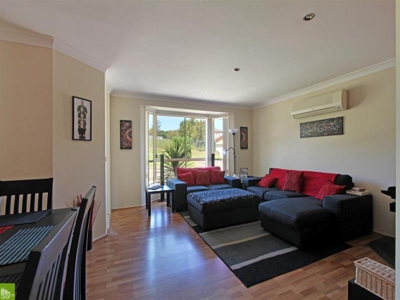34 Fields Drive, Albion Park NSW 2527