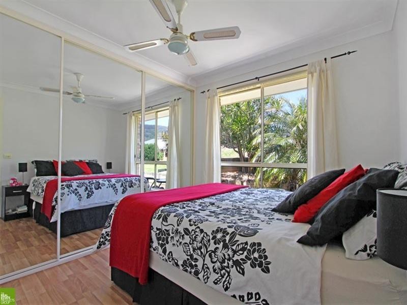 34 Fields Drive, Albion Park NSW 2527