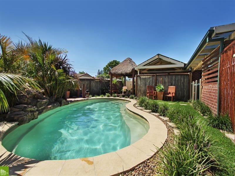 10 Derwent Place, Albion Park NSW 2527
