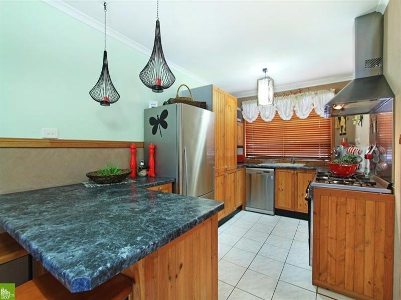 10 Derwent Place, Albion Park NSW 2527