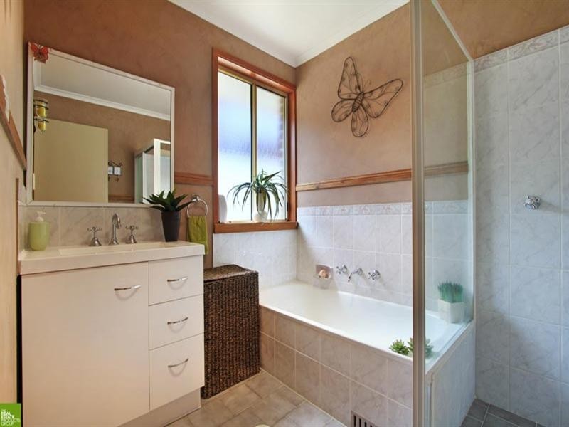 10 Derwent Place, Albion Park NSW 2527