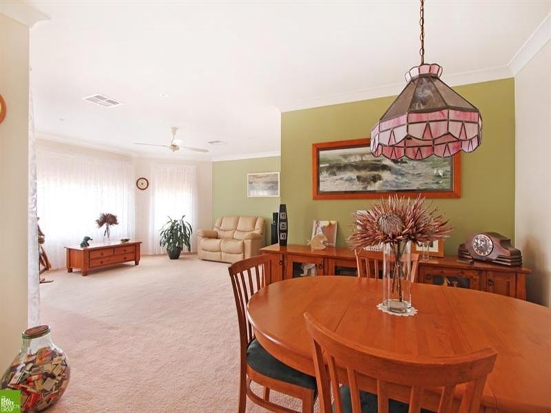 12 Shearwater Boulevard, Albion Park Rail NSW 2527