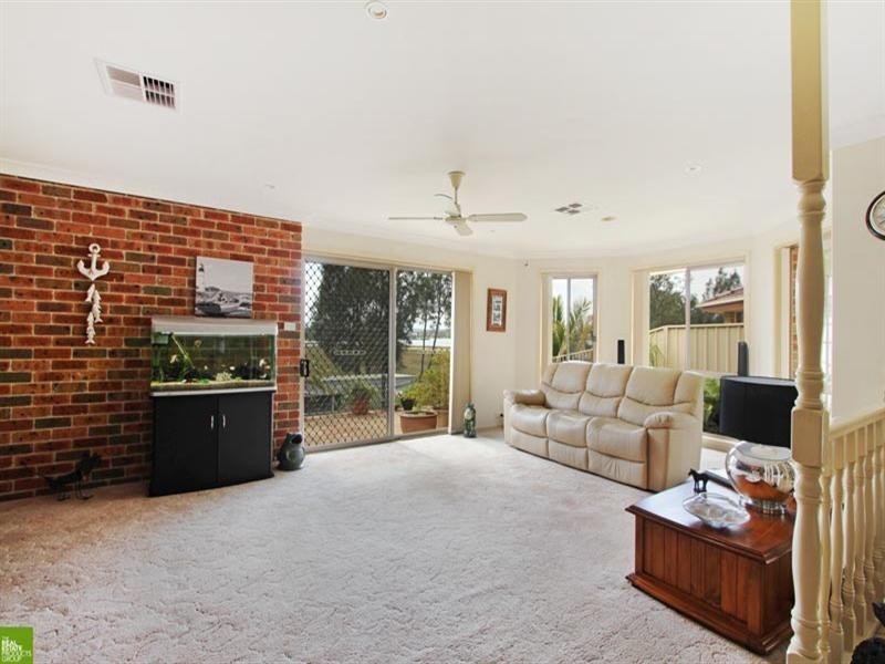 12 Shearwater Boulevard, Albion Park Rail NSW 2527