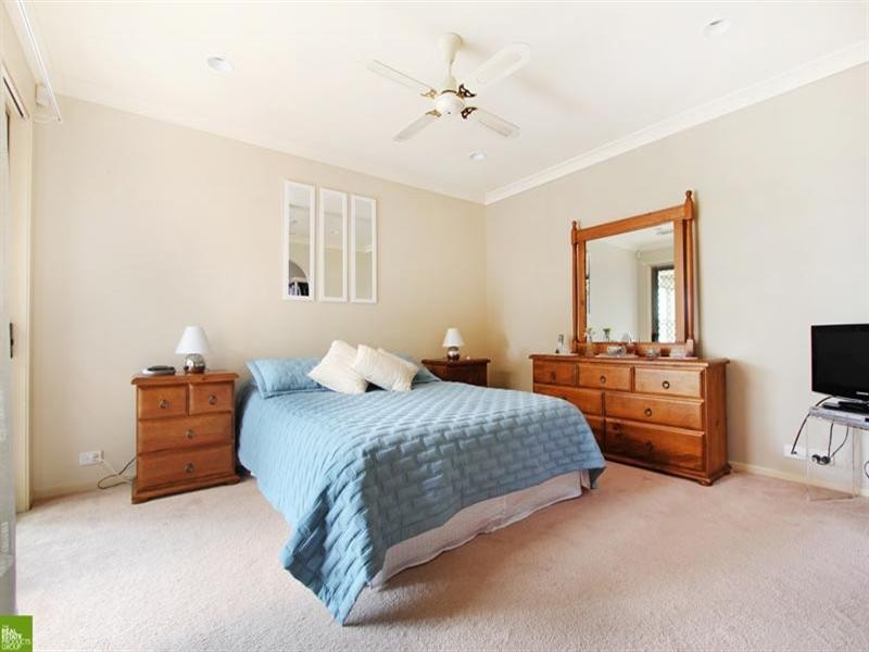 12 Shearwater Boulevard, Albion Park Rail NSW 2527