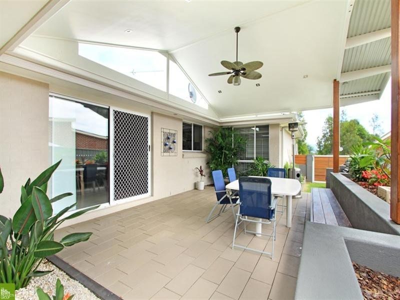 16 Cascade Circuit, Albion Park NSW 2527