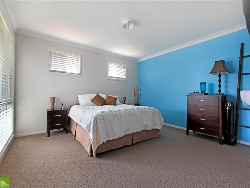 16 Cascade Circuit, Albion Park NSW 2527