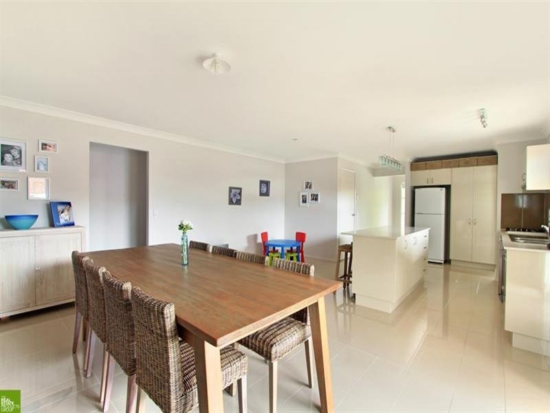 16 Cascade Circuit, Albion Park NSW 2527