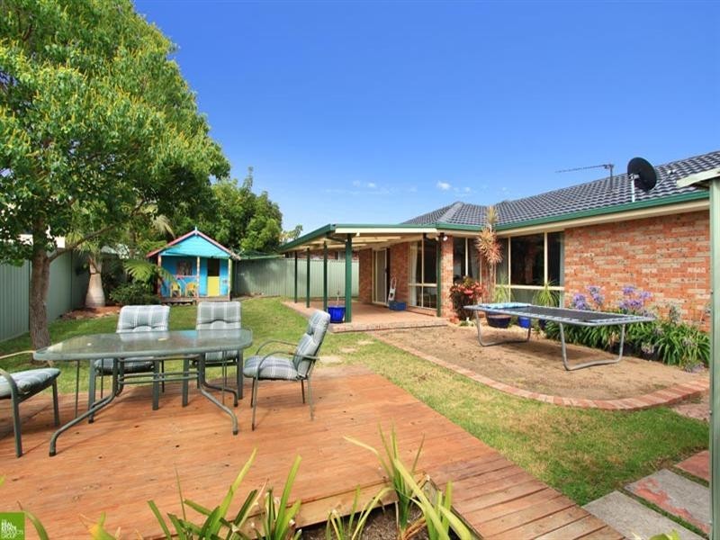 119 Ashburton Drive, Albion Park NSW 2527