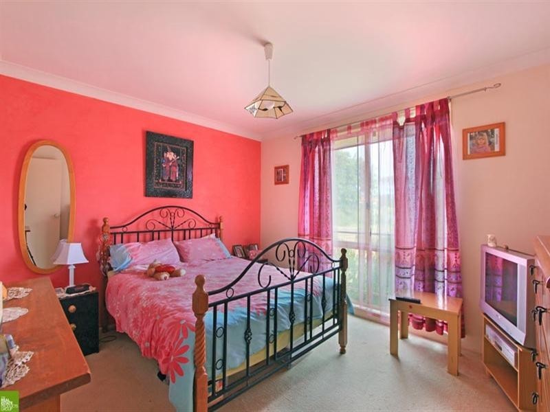 119 Ashburton Drive, Albion Park NSW 2527