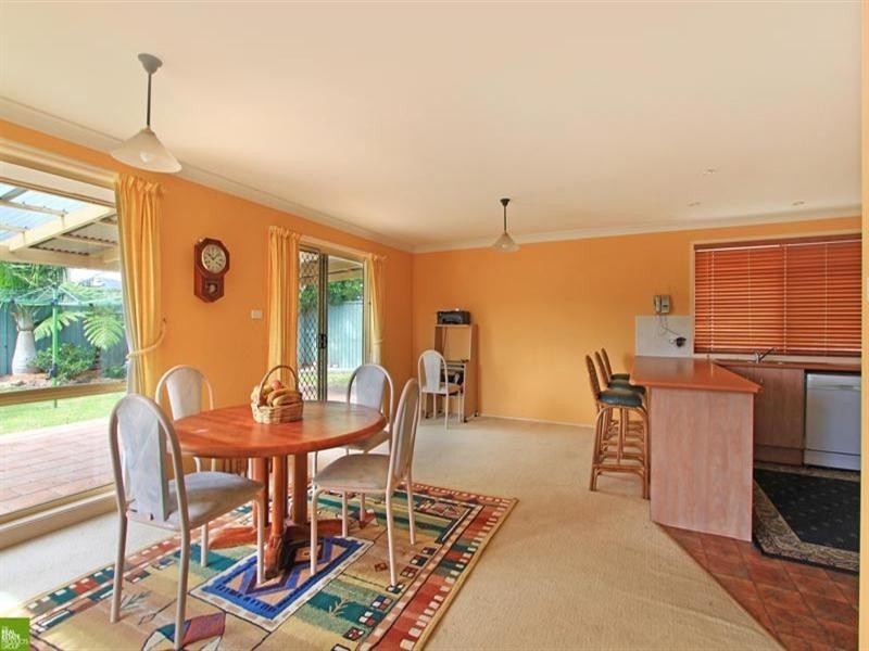 119 Ashburton Drive, Albion Park NSW 2527