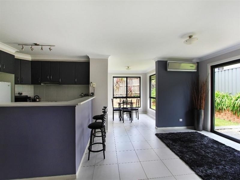 207 Ashburton Drive, Albion Park NSW 2527