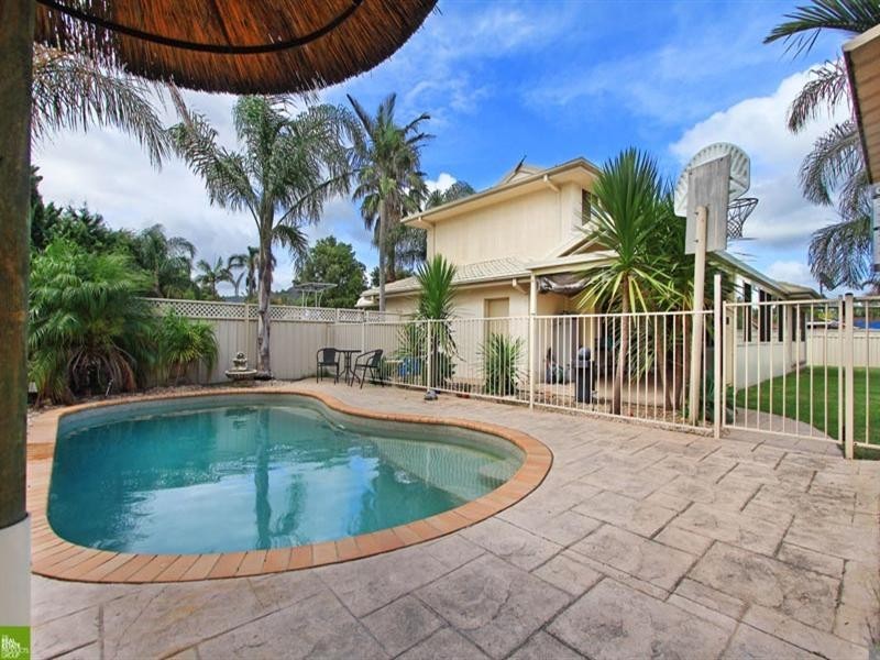 1 Snow Wood Place, Albion Park Rail NSW 2527