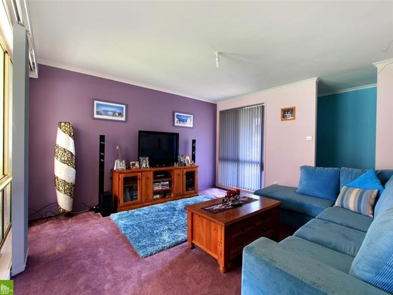 9 Sawtell Street, Albion Park NSW 2527