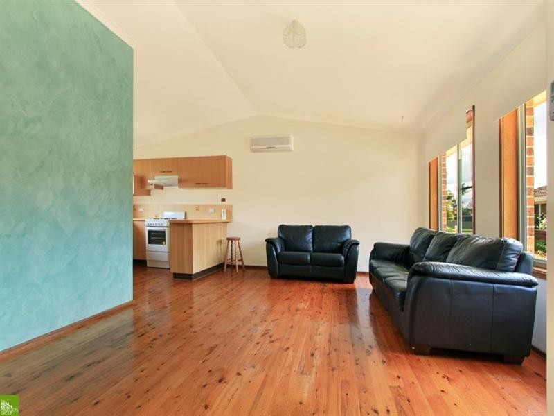 2/14 Werrang Street, Albion Park Rail NSW 2527
