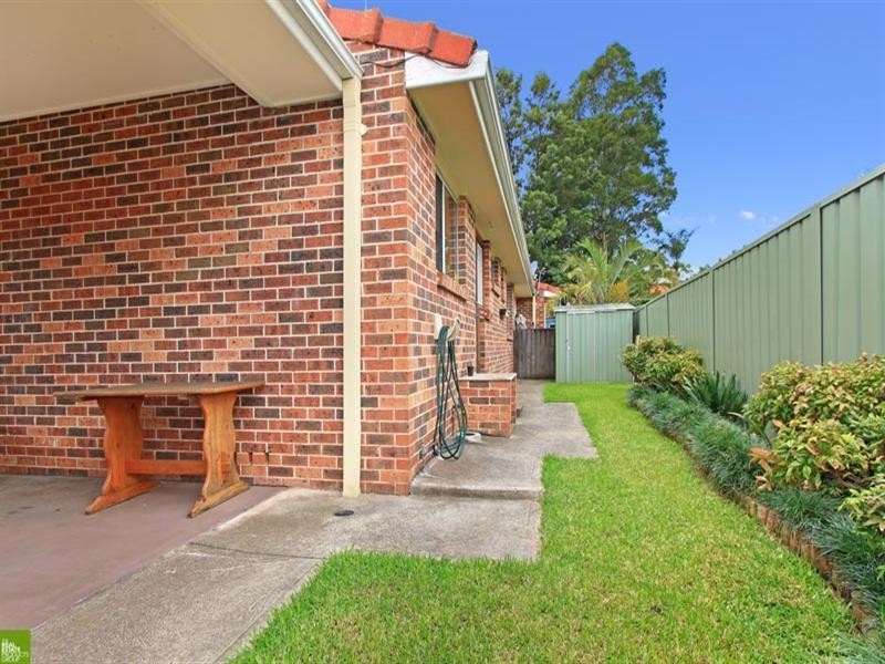 2/14 Werrang Street, Albion Park Rail NSW 2527