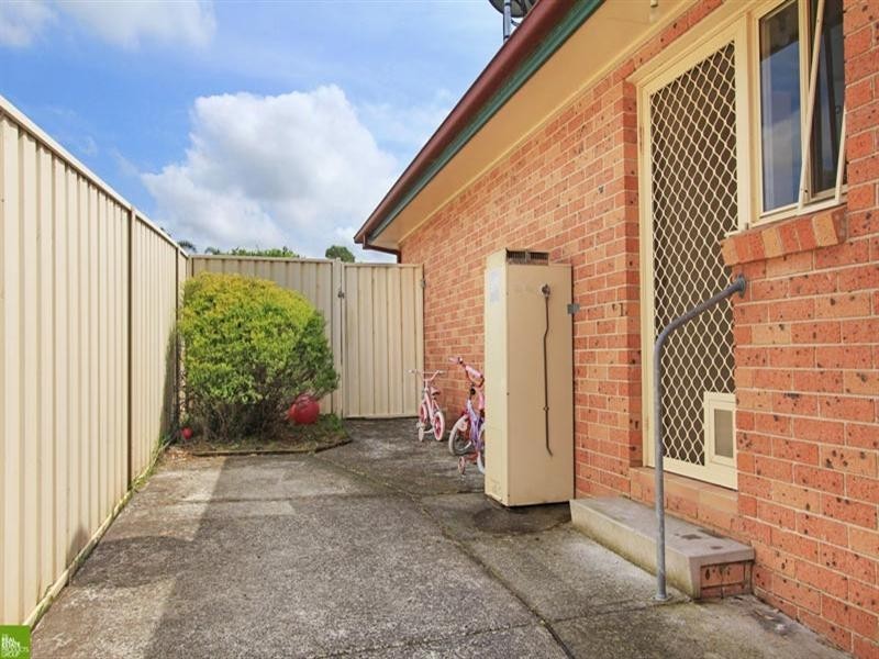 1/31 Gloucester Circuit, Albion Park NSW 2527