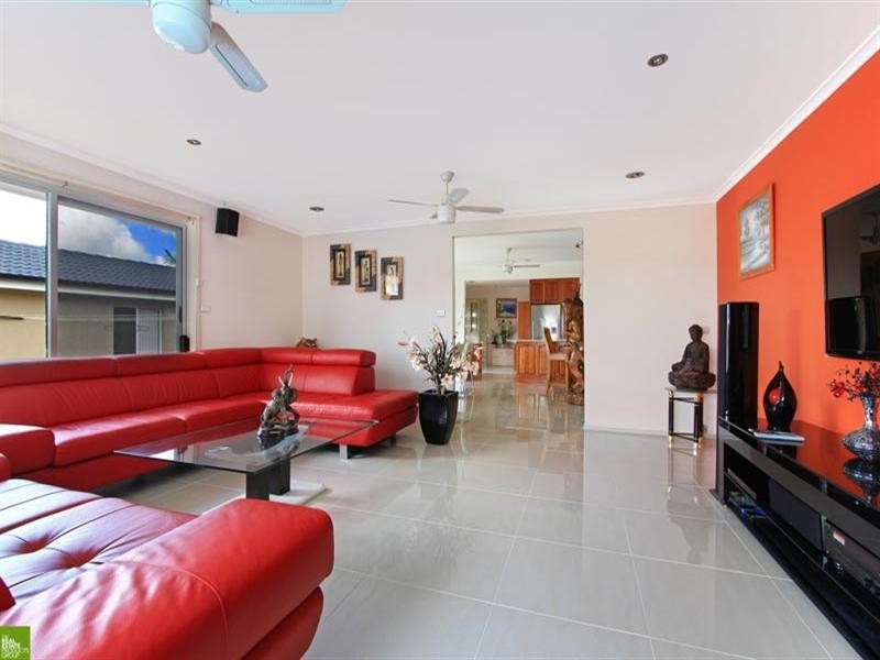 51 Cawdell Street, Albion Park NSW 2527