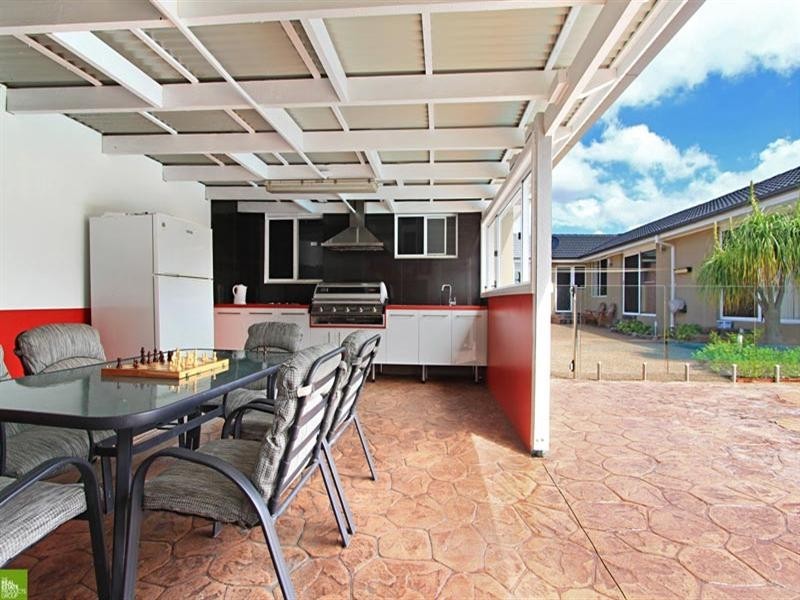 51 Cawdell Street, Albion Park NSW 2527