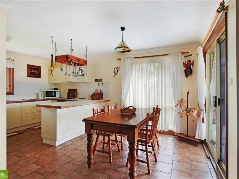 2 Michael Street, Albion Park NSW 2527