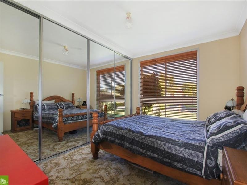 1 Acacia Street, Albion Park Rail NSW 2527