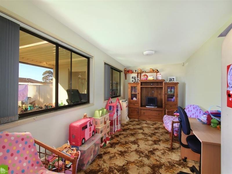 1 Acacia Street, Albion Park Rail NSW 2527