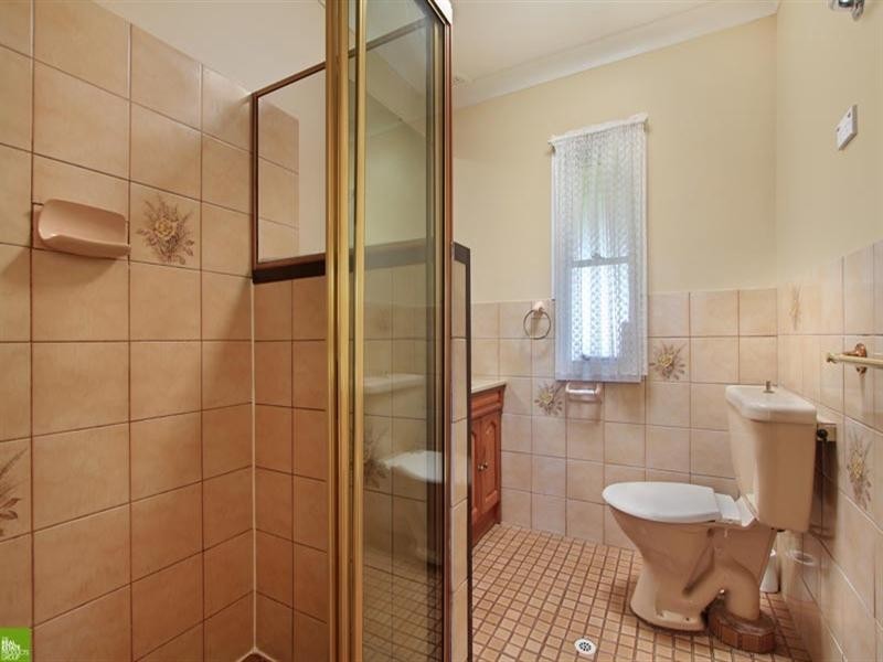 1 Acacia Street, Albion Park Rail NSW 2527