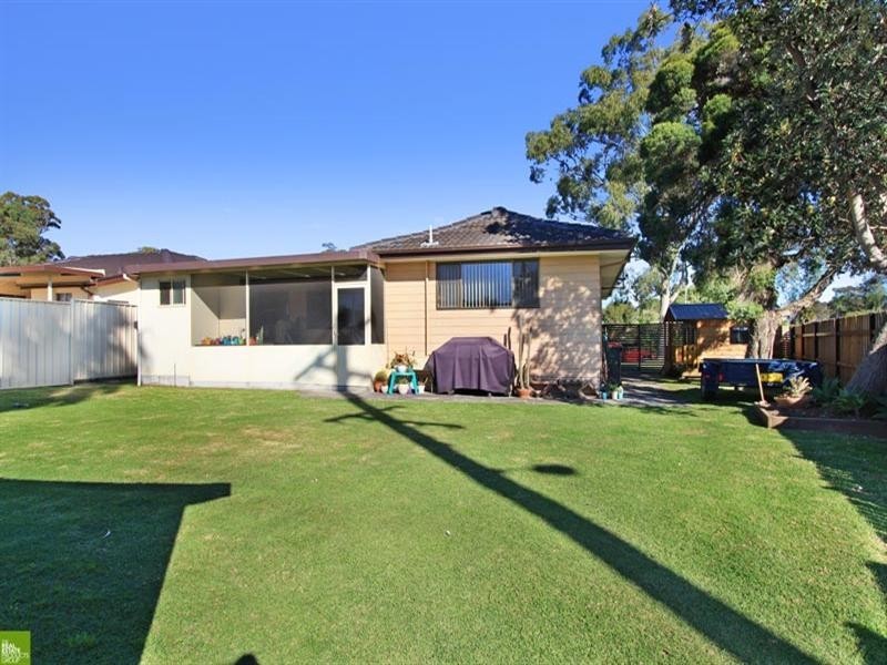 1 Acacia Street, Albion Park Rail NSW 2527