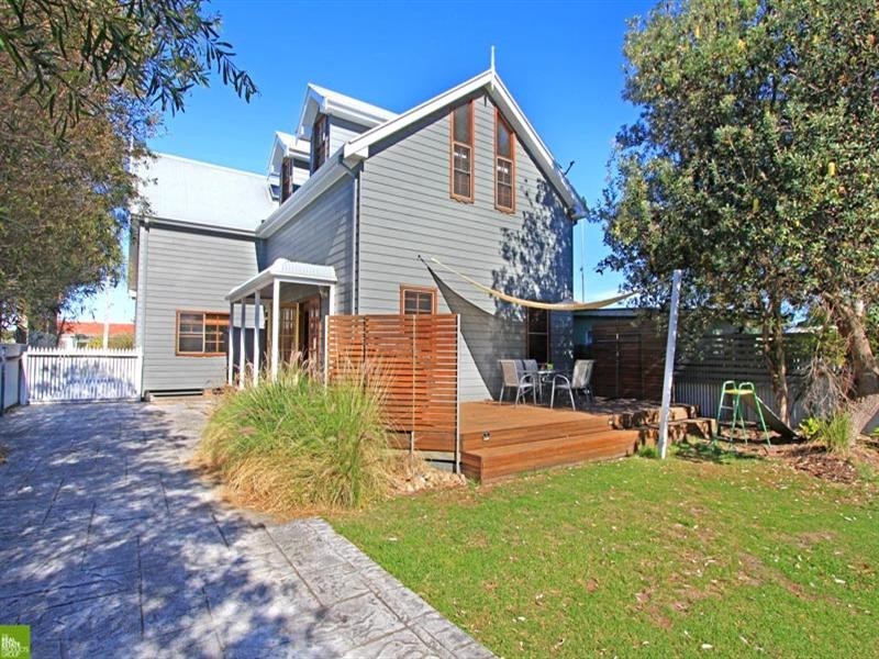 126 Pur Pur Avenue, Lake Illawarra NSW 2528