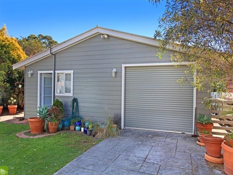 126 Pur Pur Avenue, Lake Illawarra NSW 2528